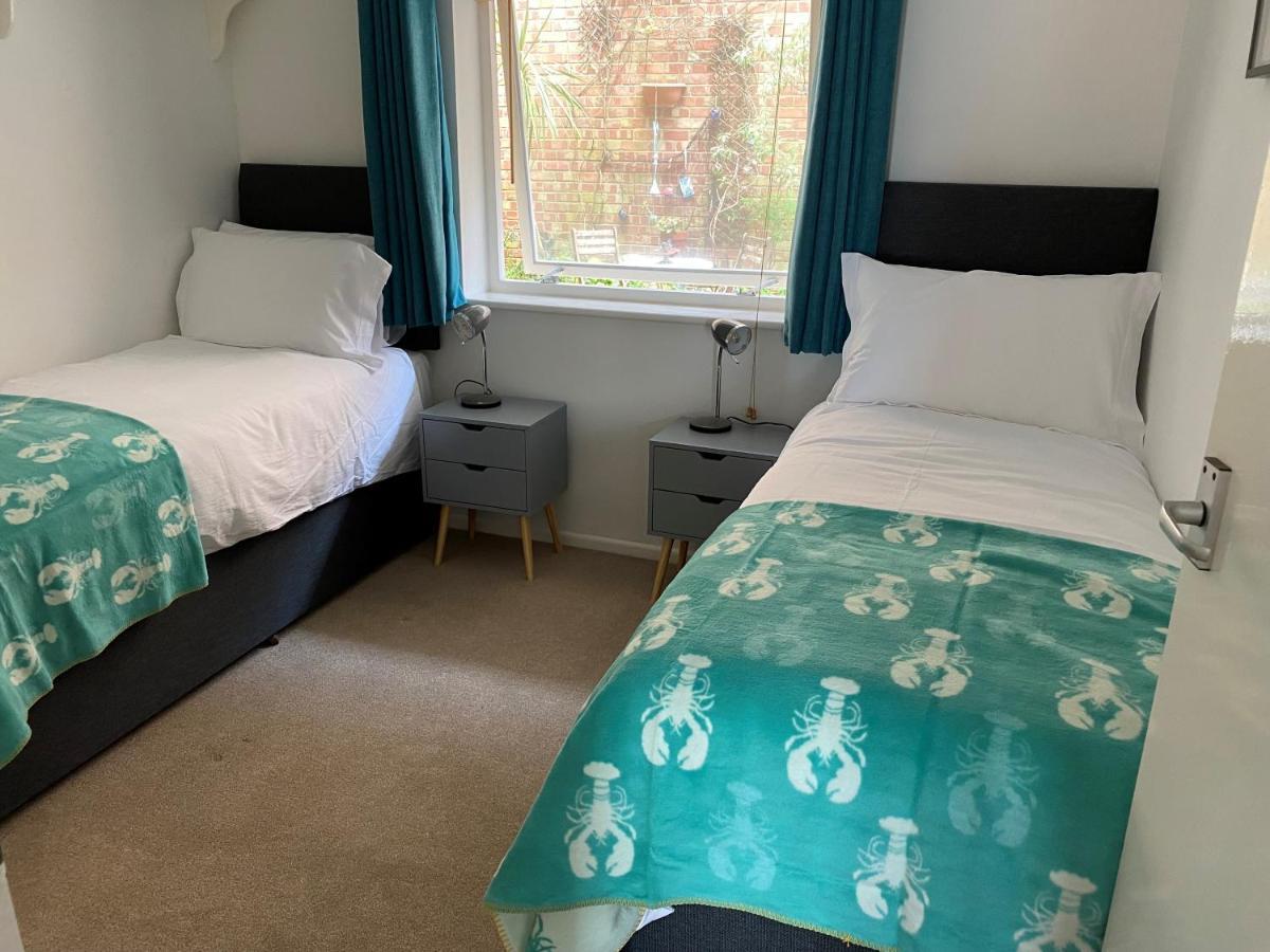 Vitamin Sea With A Sea View And Parking Lyme Regis Exterior foto